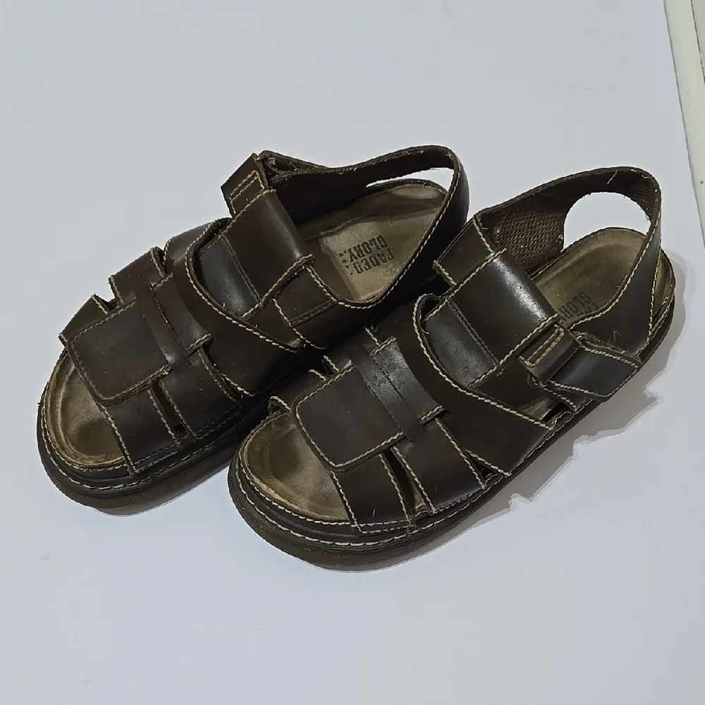 Faded Glory Vintage Chunky Fisherman  Men's Sandals